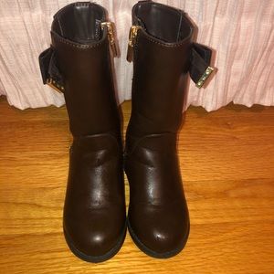 MK toddler brown boots